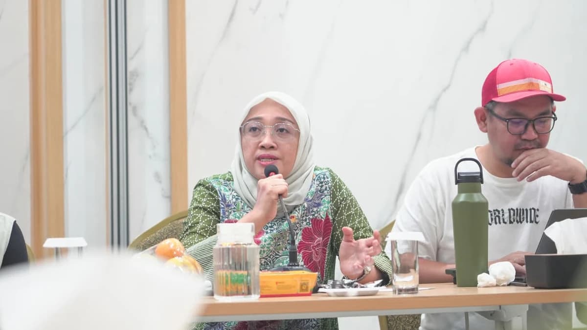 Hindun Anisah, Aggota DPR RI Komisi IV Fraksi PKB
